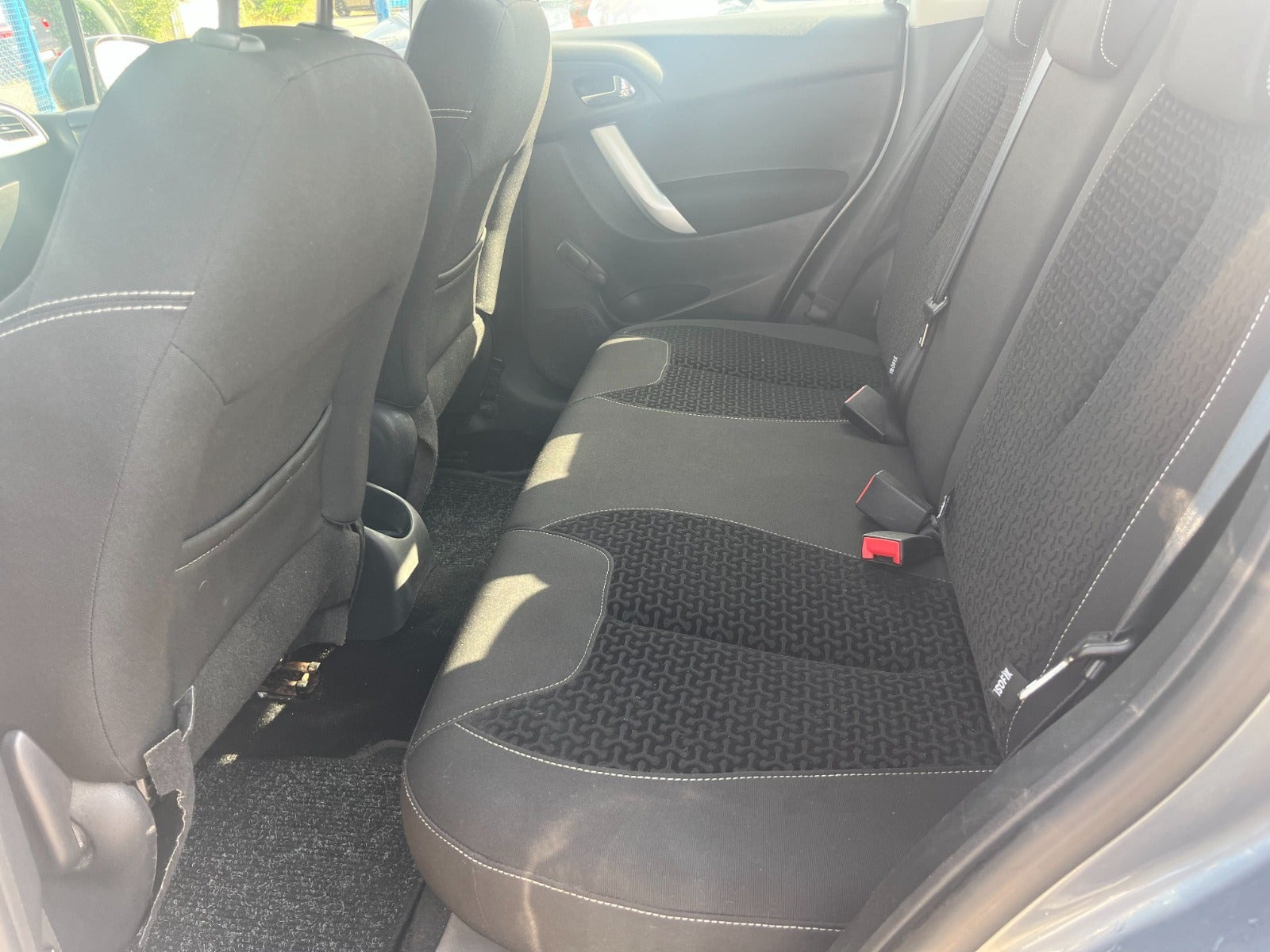 Grå Citroën C3 fra 2010