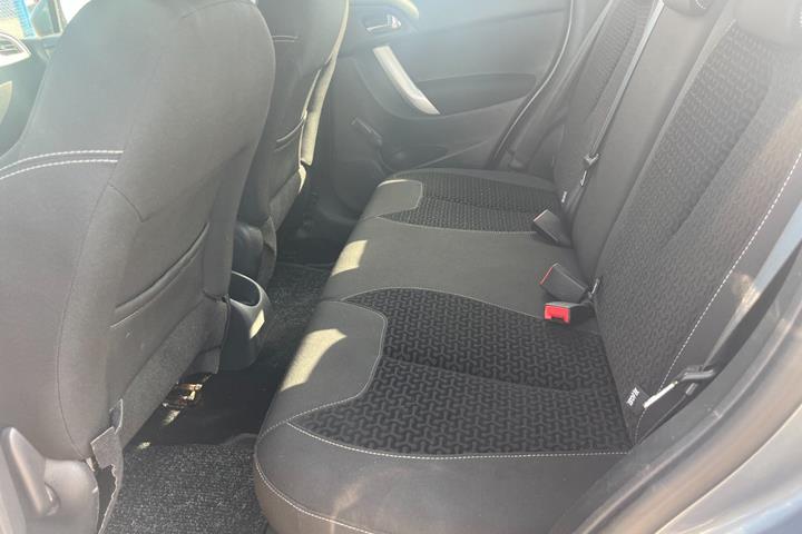 Grå Citroën C3 fra 2010