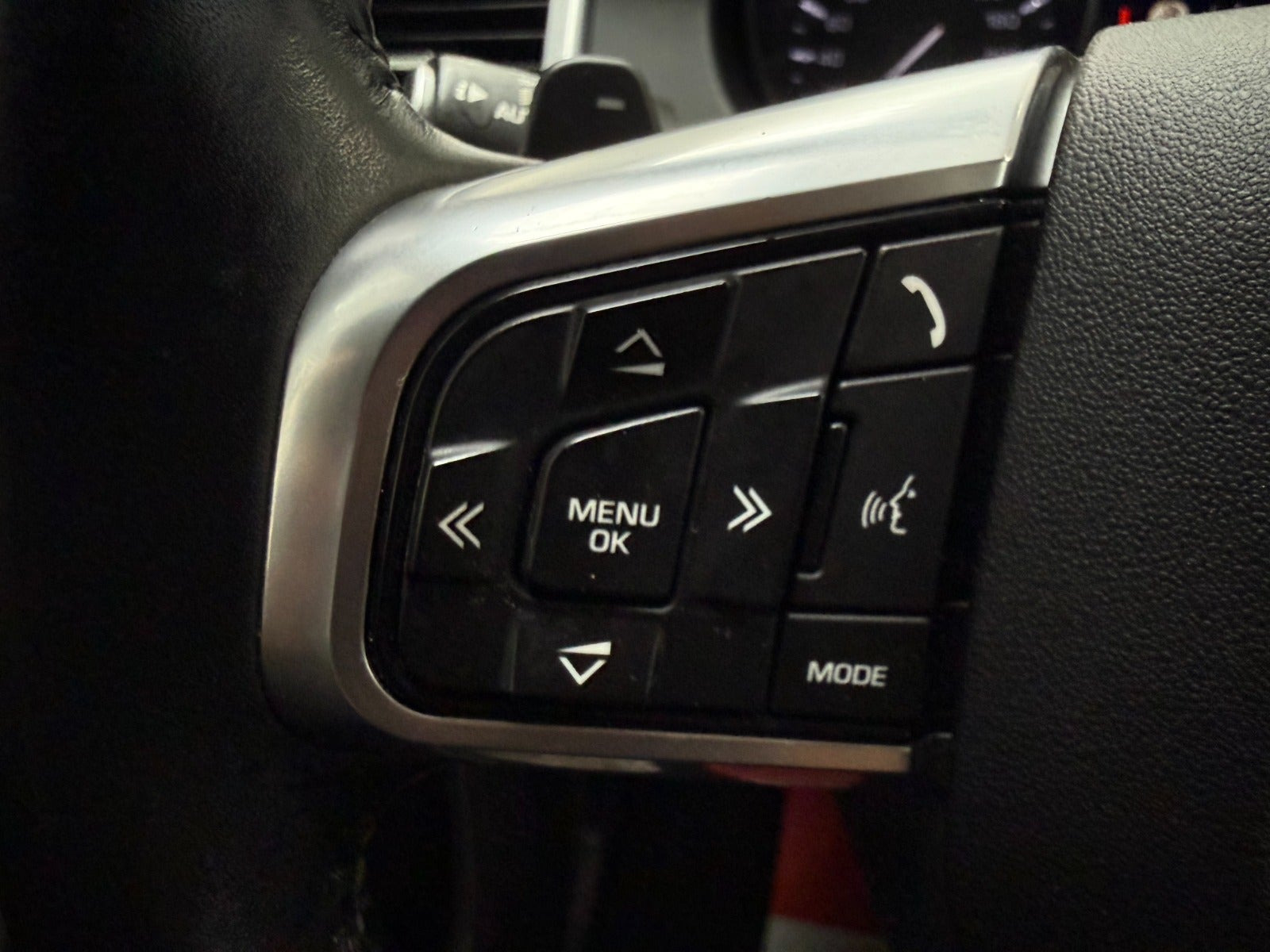 Sort Land Rover Discovery Sport fra 2016