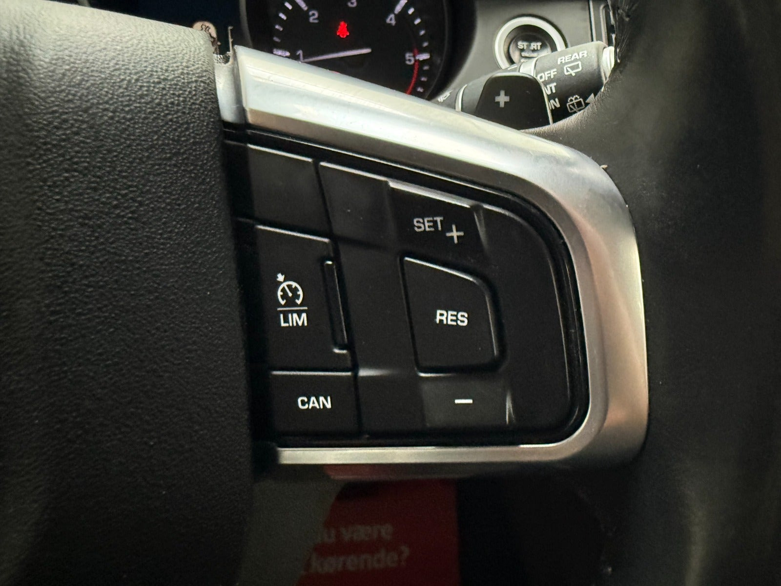 Sort Land Rover Discovery Sport fra 2016