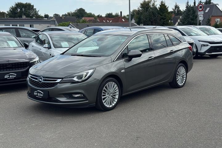 Grå Opel Astra fra 2018