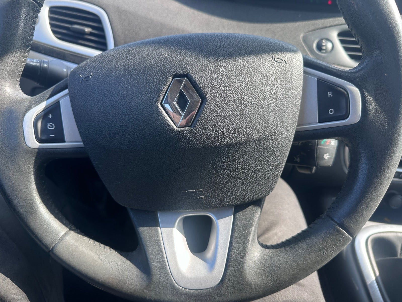 undefined Renault Grand Scenic III fra 2012