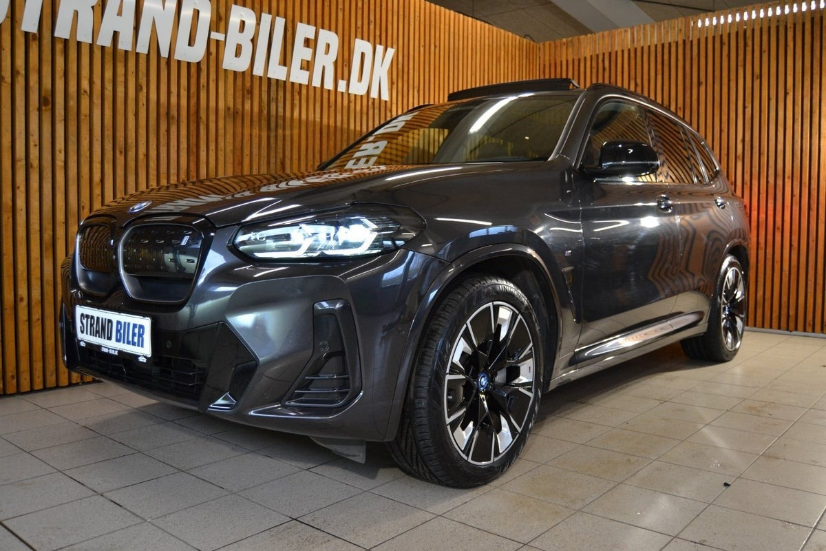 BMW iX3 Charged Plus M-Sport
