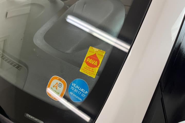 Hvid Hyundai i10 fra 2015
