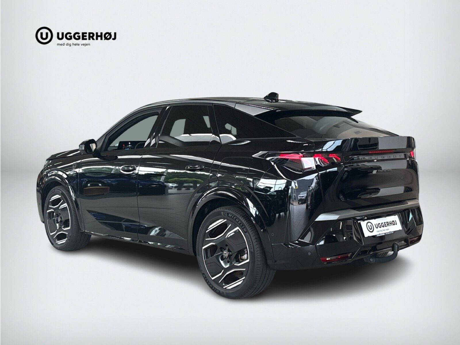 Sort Peugeot e-3008 fra 2025