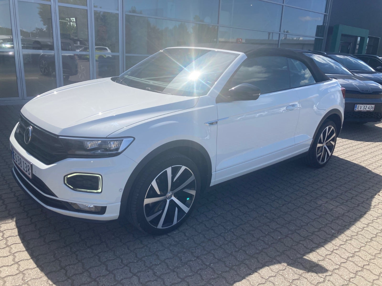 Hvid VW T-Roc fra 2020