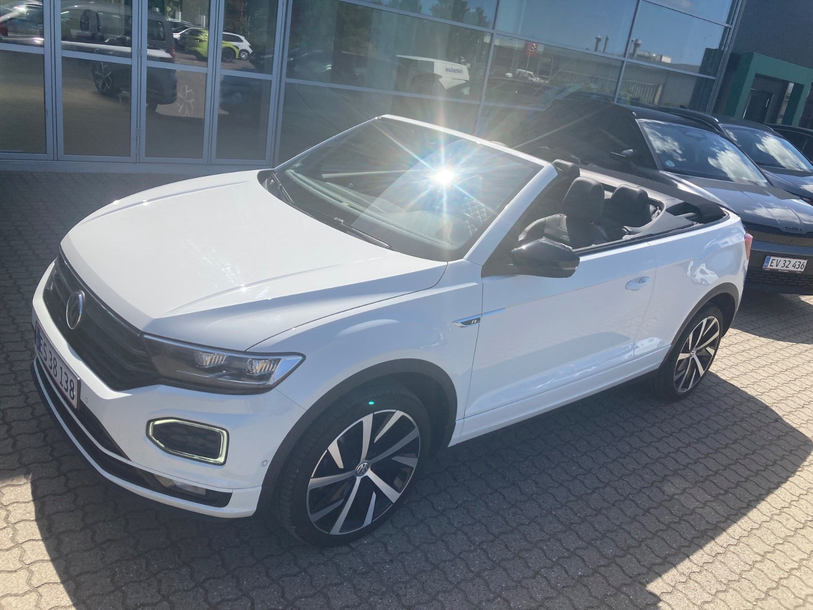 Hvid VW T-Roc fra 2020