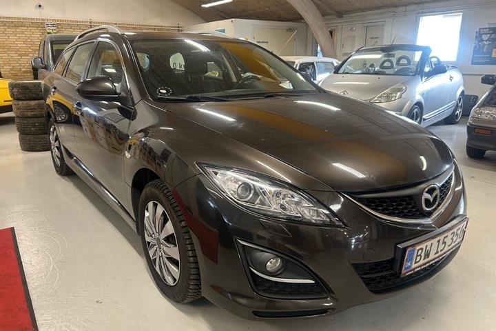 Brun Mazda 6 fra 2010