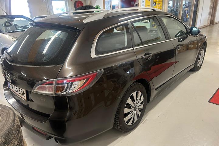 Brun Mazda 6 fra 2010