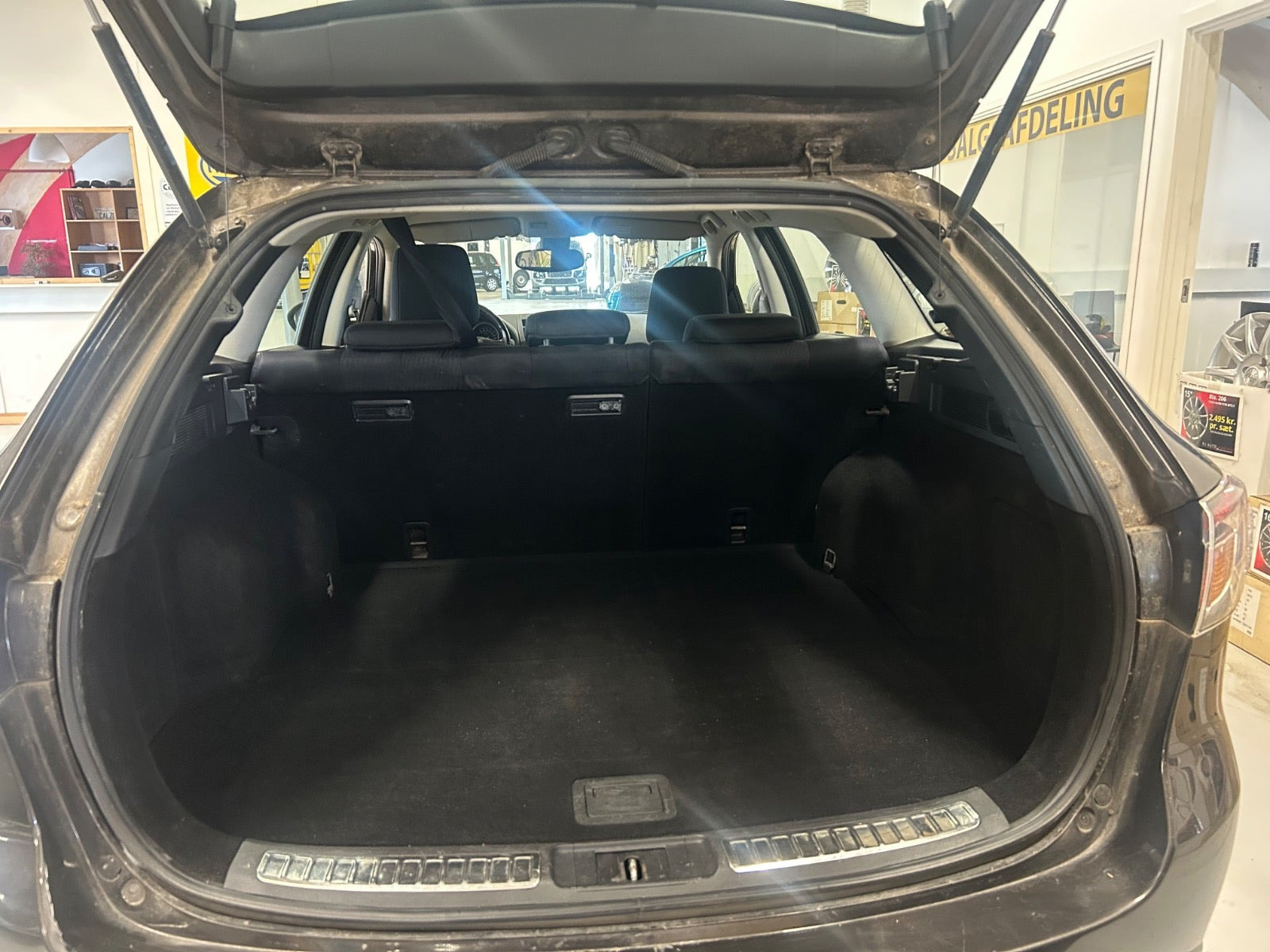 Brun Mazda 6 fra 2010