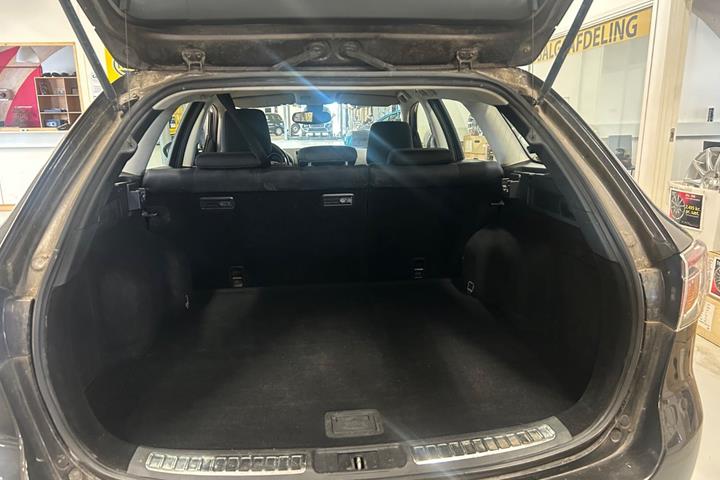 Brun Mazda 6 fra 2010
