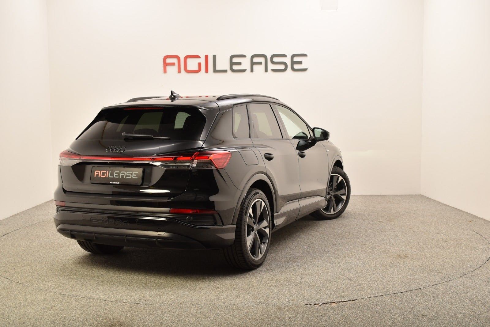 Sort Audi Q4 e-tron fra 2022