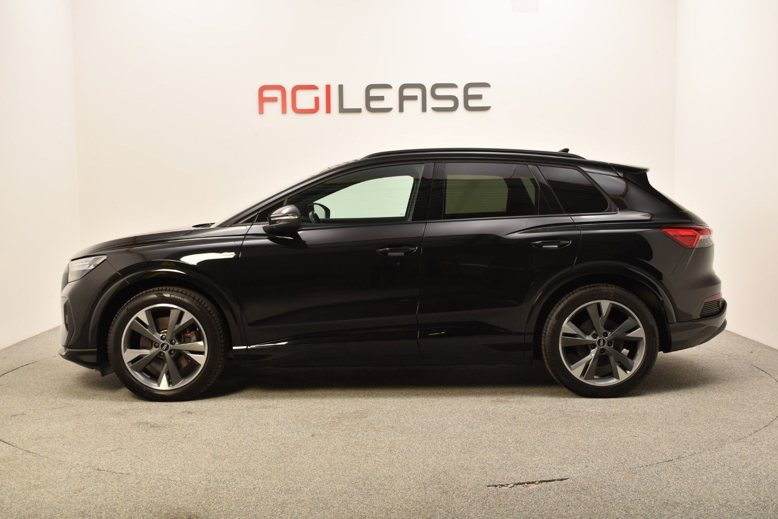 Sort Audi Q4 e-tron fra 2022