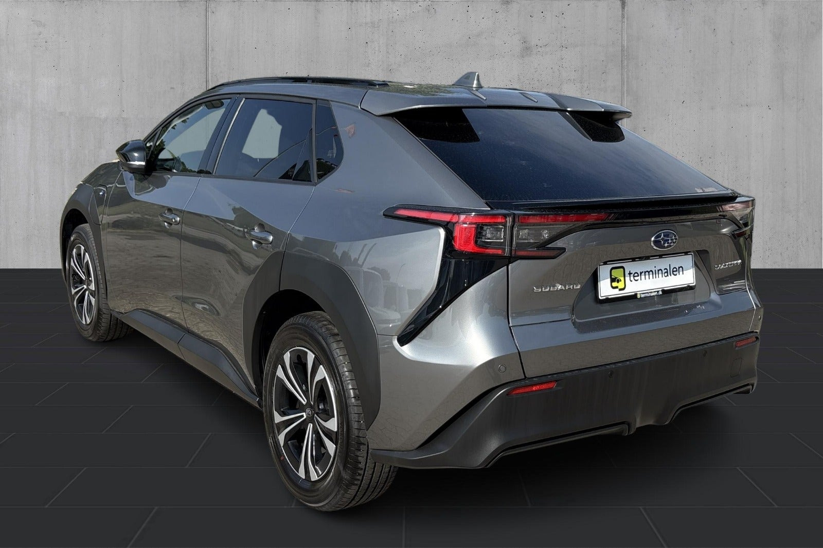 Hvid Subaru Solterra fra 2023