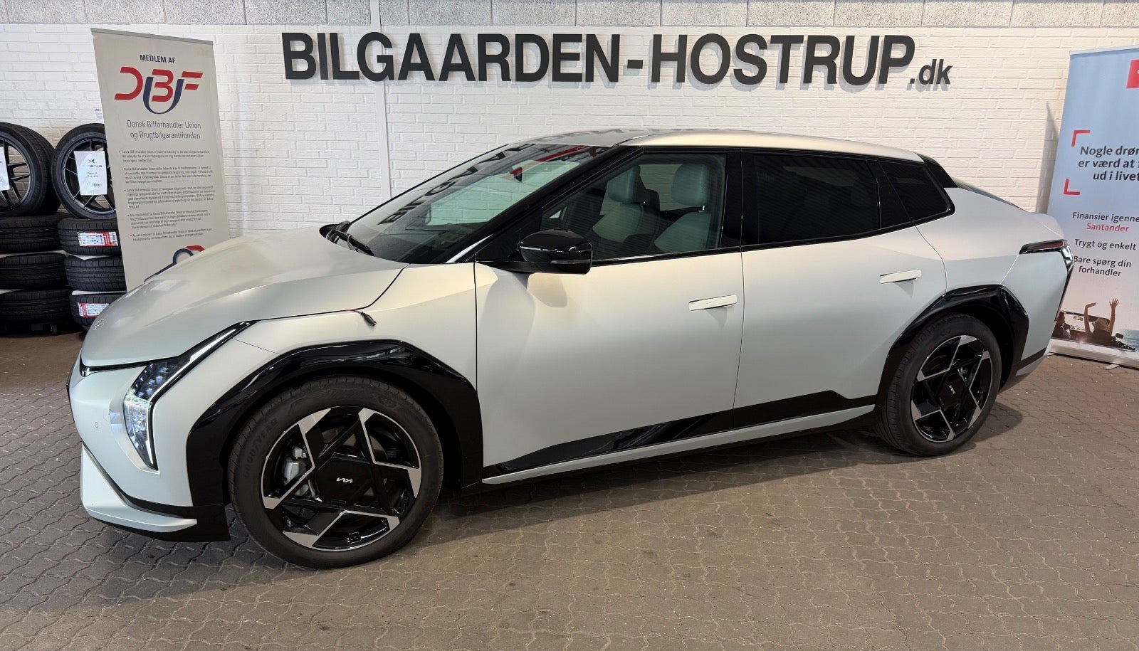 Grå Kia EV4 fra 2026