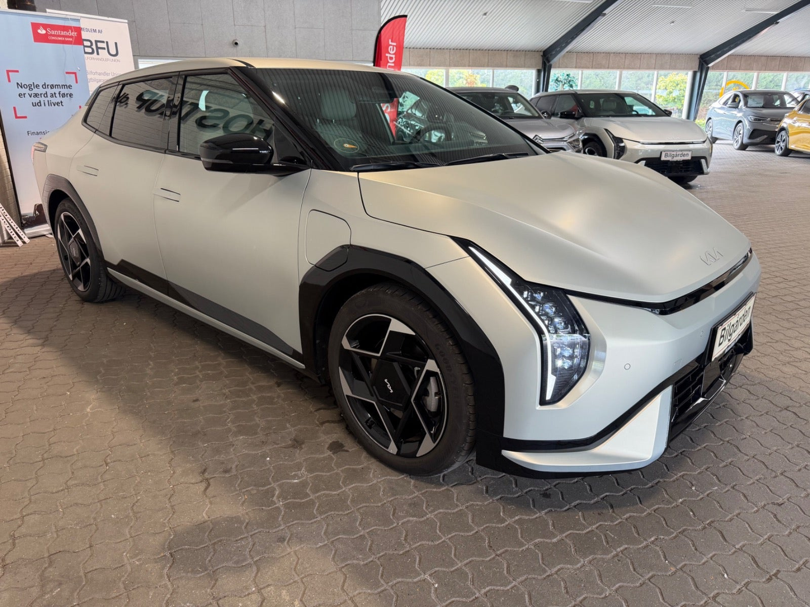 Grå Kia EV4 fra 2026