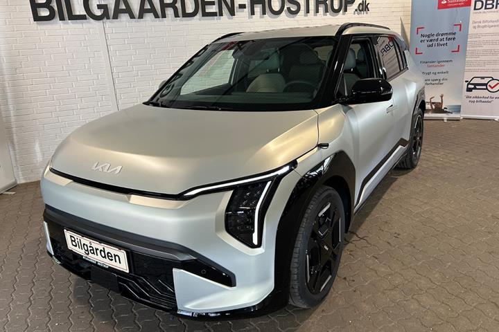 Grå Kia EV3 fra 2025 set udefra