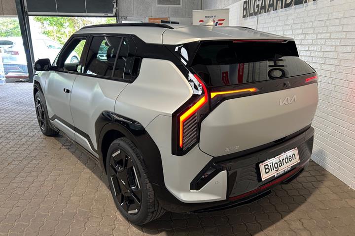 Grå Kia EV3 fra 2025