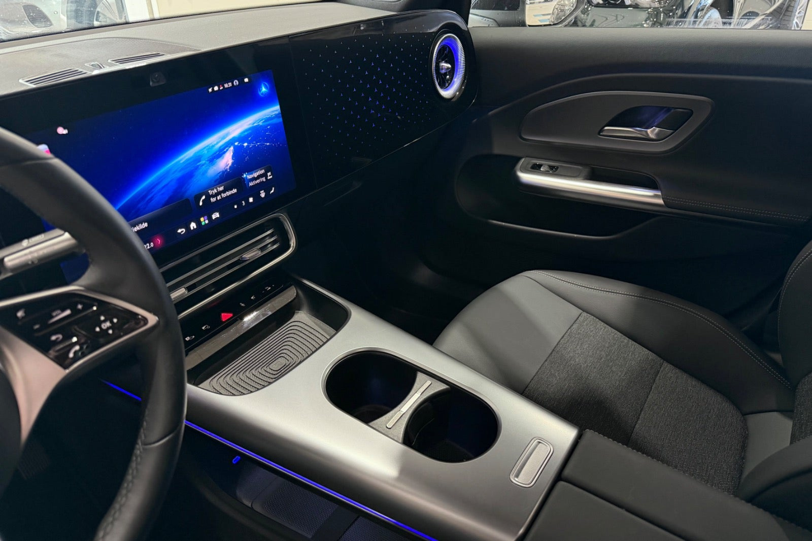 Sort Mercedes CLA250+ fra 2025