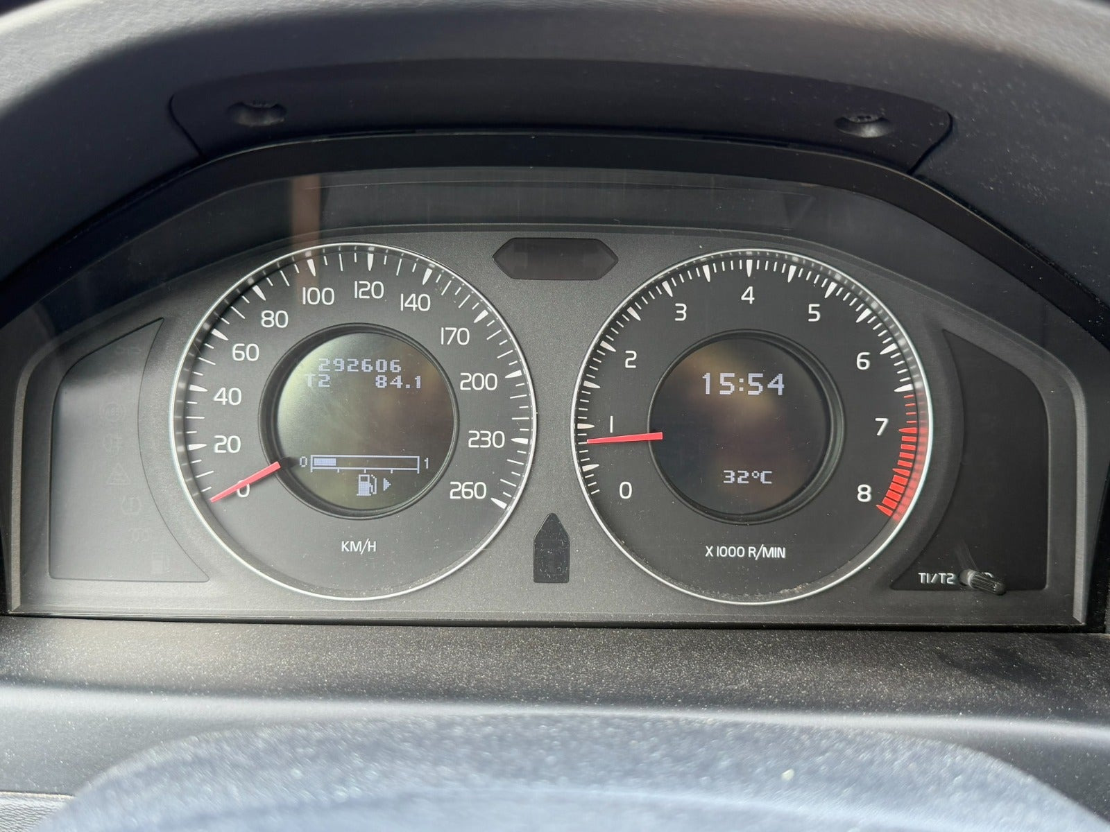 Beige Volvo V70 fra 2007