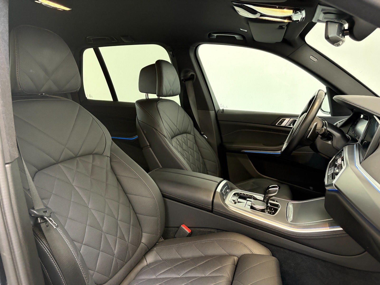 Sort BMW X5 fra 2023