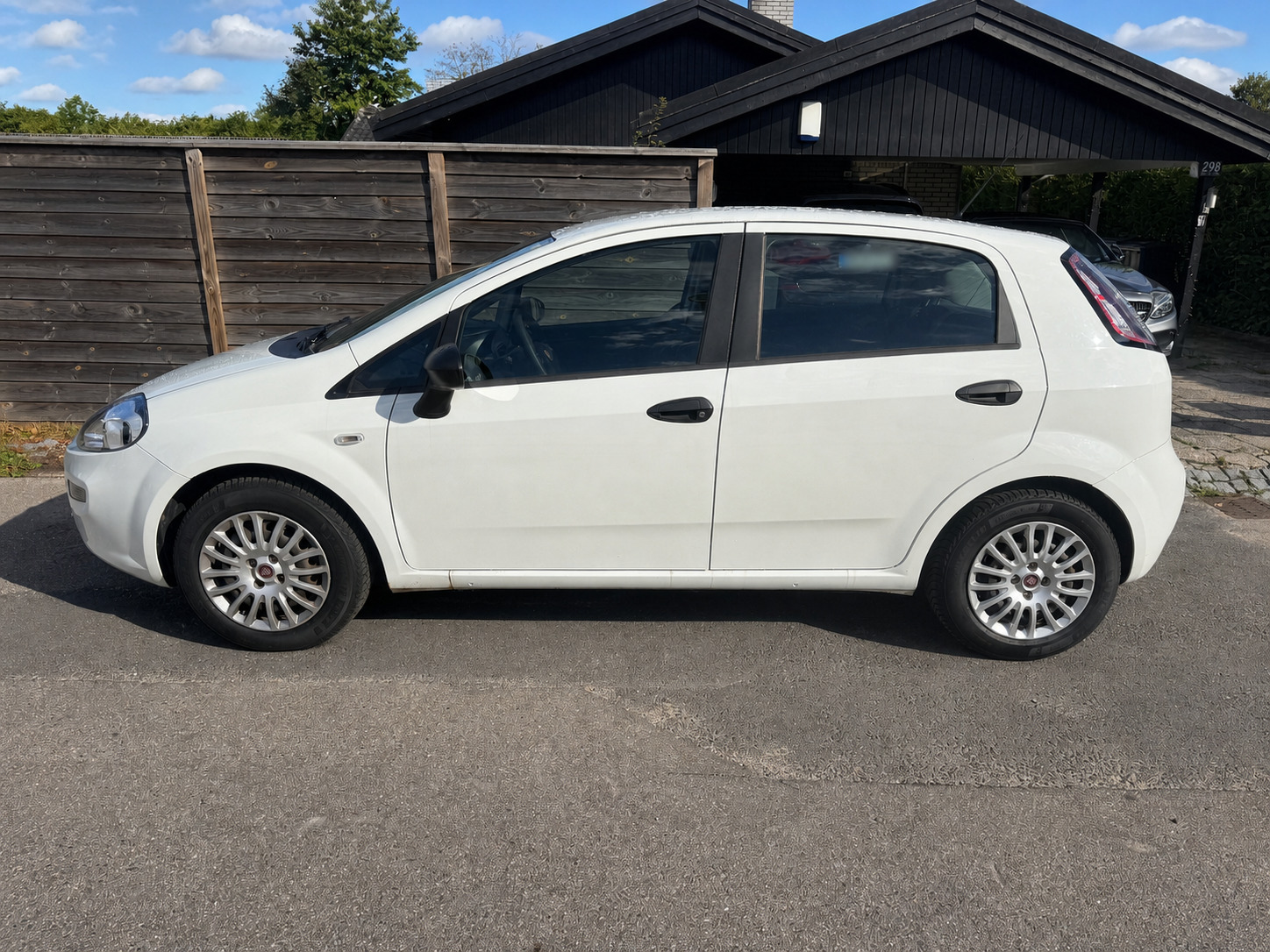Hvid Fiat Punto fra 2013