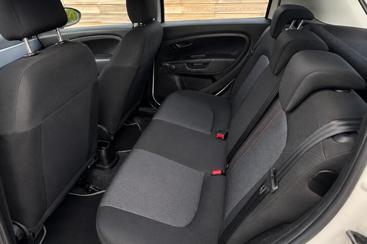 Hvid Fiat Punto fra 2013