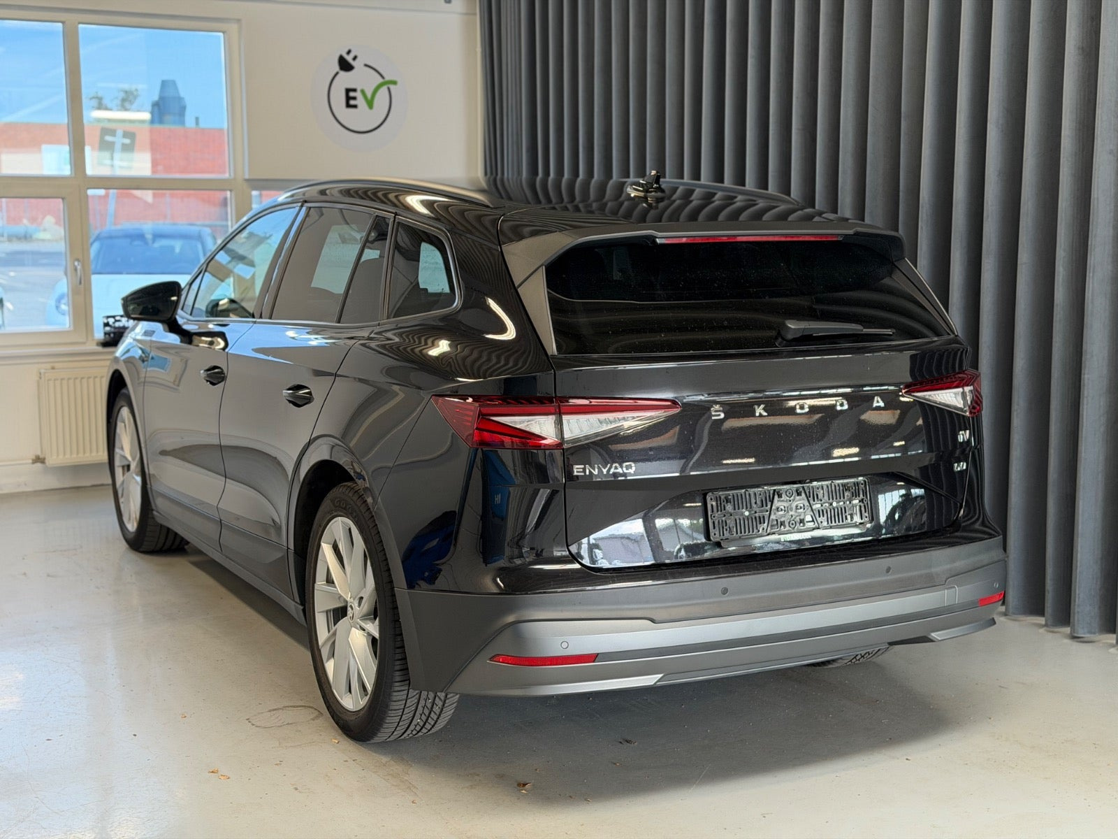 Sort Skoda Enyaq fra 2021