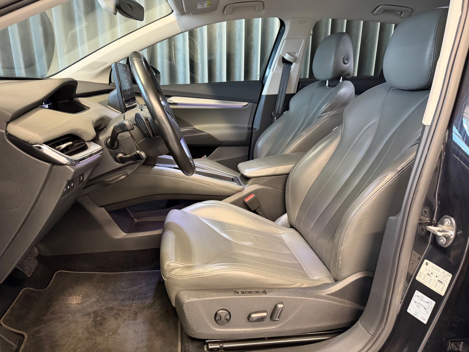 Sort Skoda Enyaq fra 2021