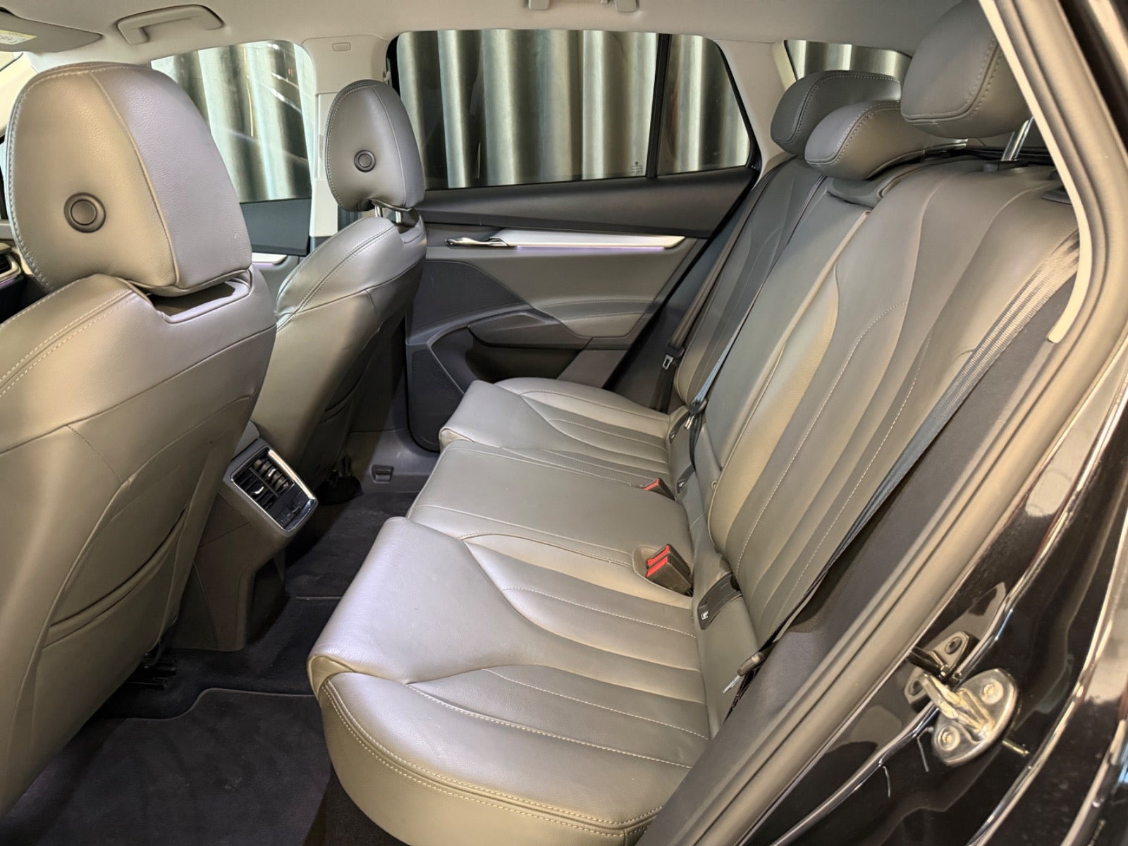 Sort Skoda Enyaq fra 2021