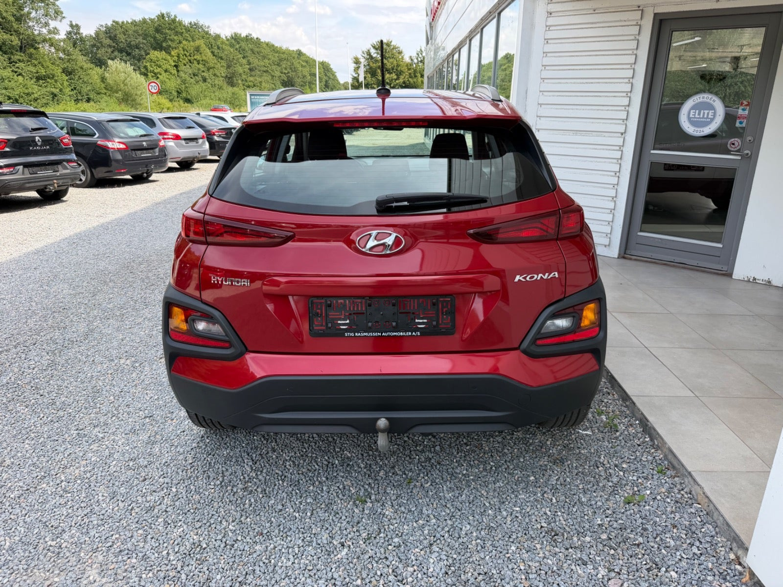 Rød Hyundai Kona fra 2017