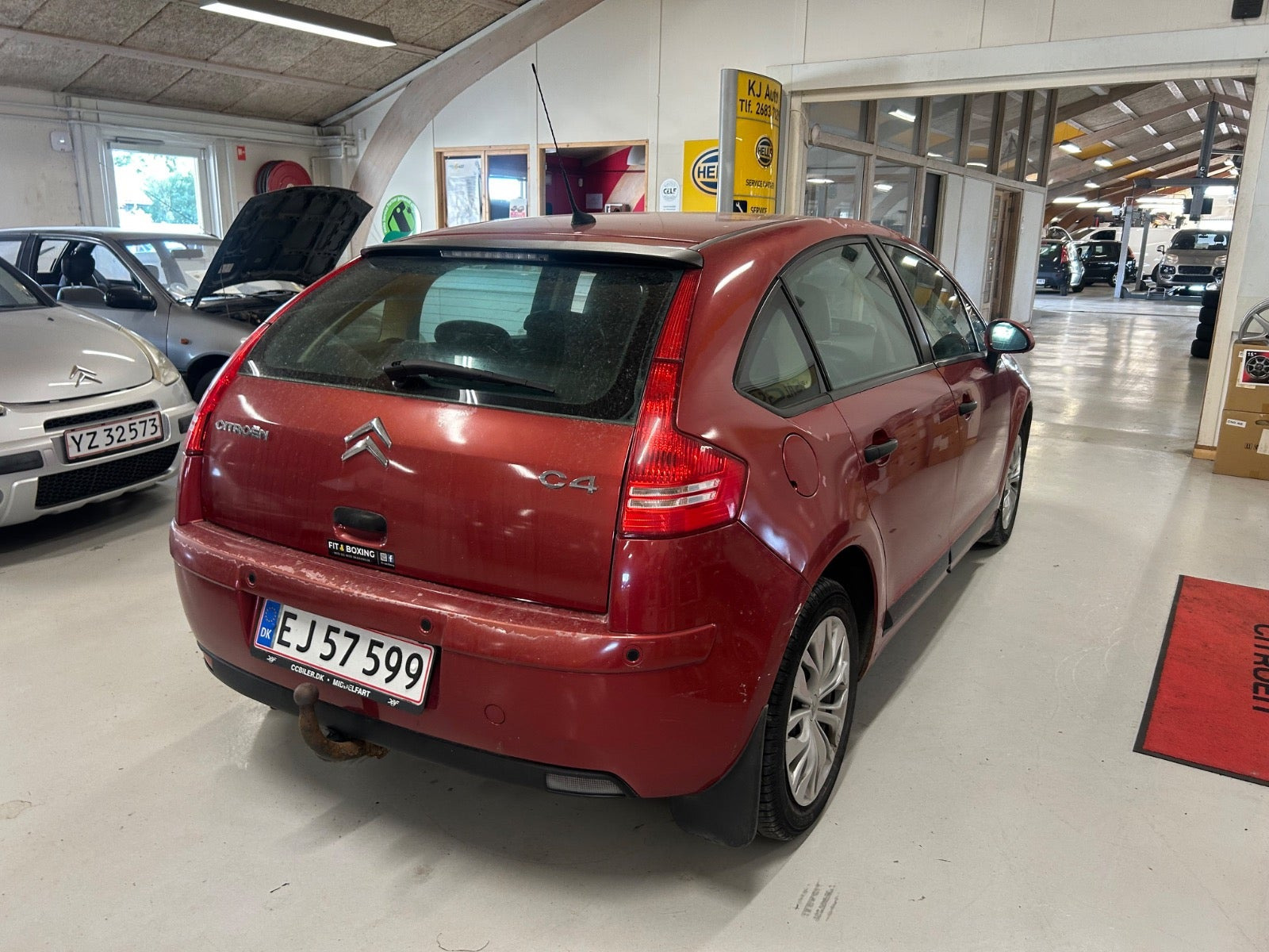 Rød Citroën C4 fra 2008