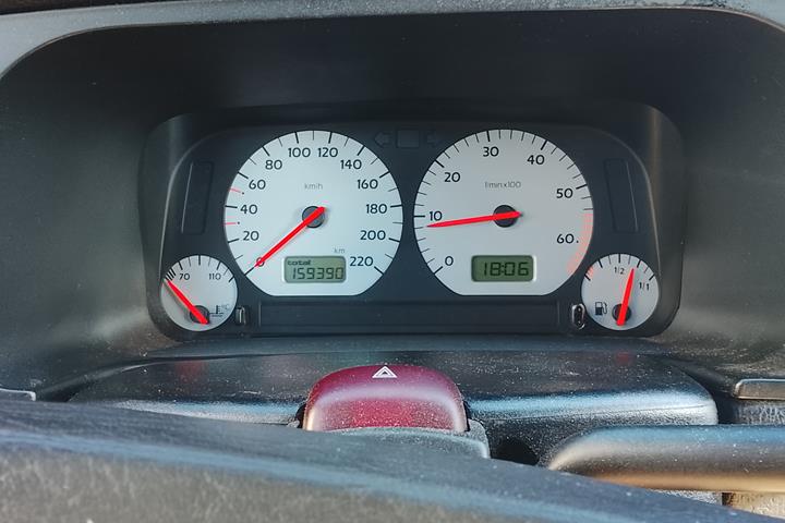Rød VW Golf fra 1997
