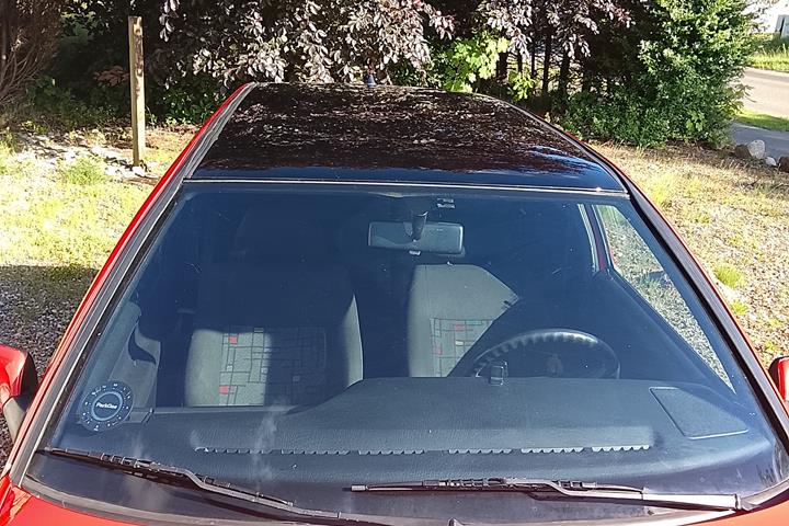 Rød VW Golf fra 1997