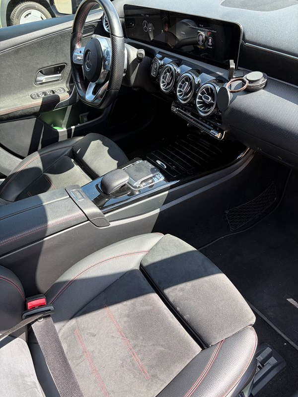 undefined Mercedes 200/230 fra 2019