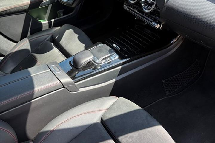 undefined Mercedes 200/230 fra 2019