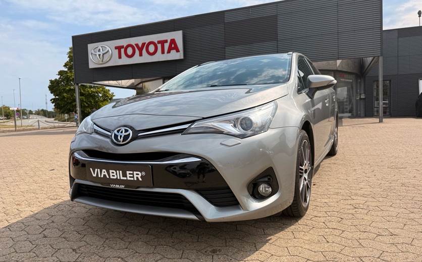 Toyota Avensis 1,8 Touring Sports VVT-I T2 Selected Multidrive S 147HK Stc 6g Aut.