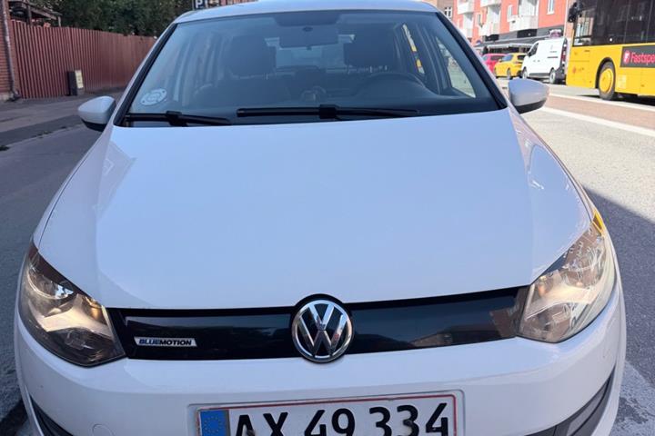 Hvid VW Polo fra 2015
