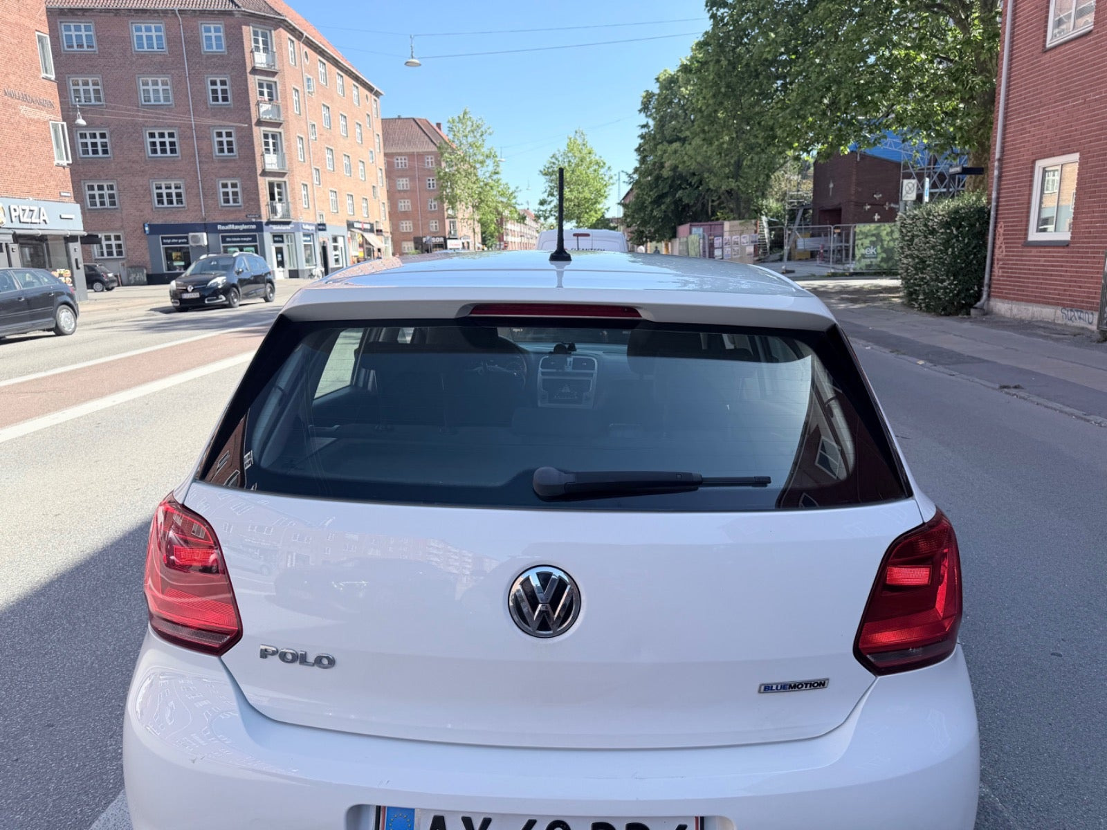 Hvid VW Polo fra 2015