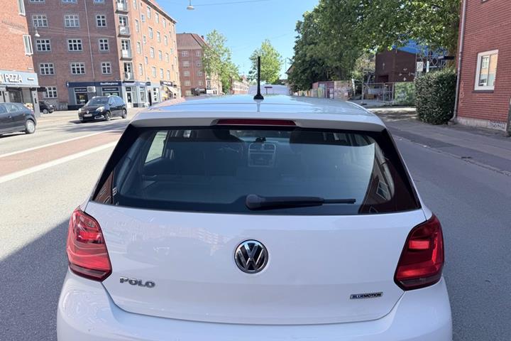 Hvid VW Polo fra 2015