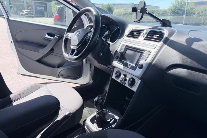 Hvid VW Polo fra 2015