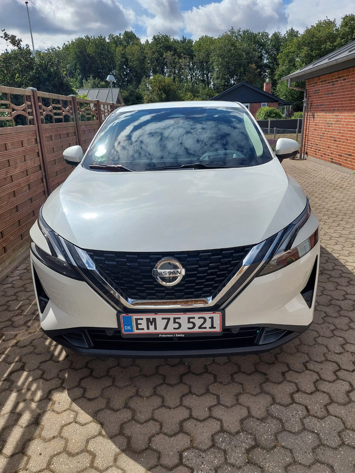 Hvid Nissan Qashqai fra 2021