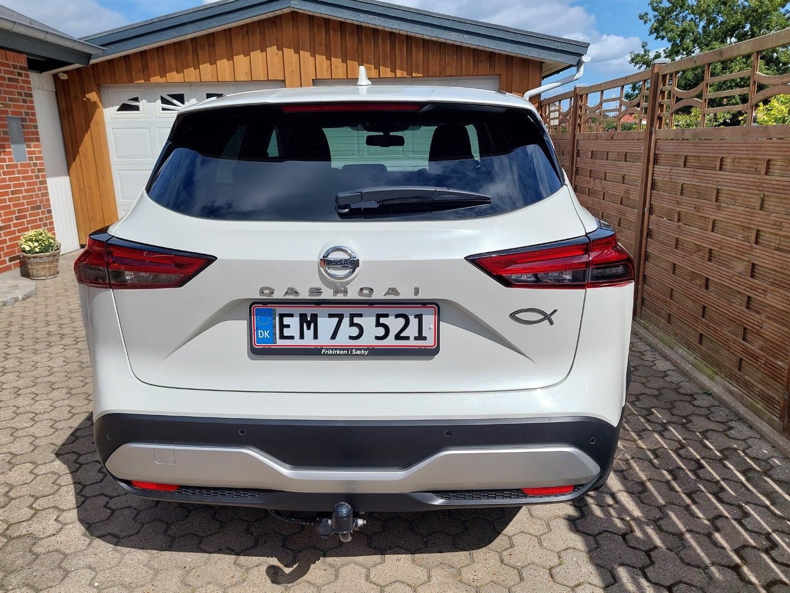 Hvid Nissan Qashqai fra 2021