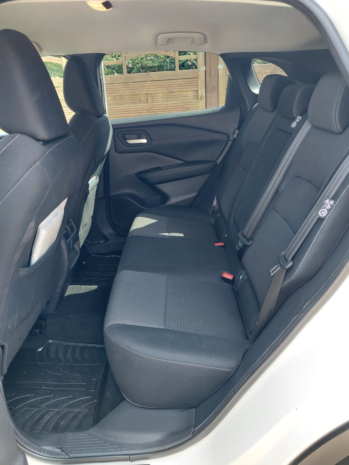 Hvid Nissan Qashqai fra 2021