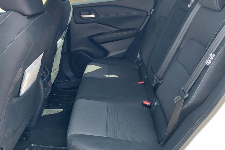 Hvid Nissan Qashqai fra 2021