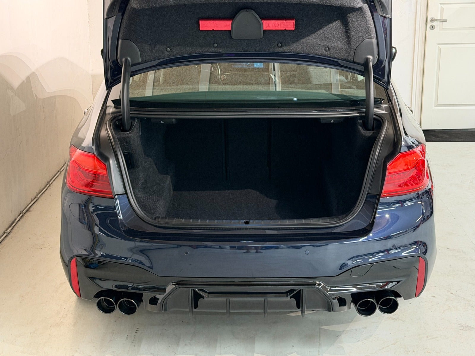 Sort BMW 530d fra 2017