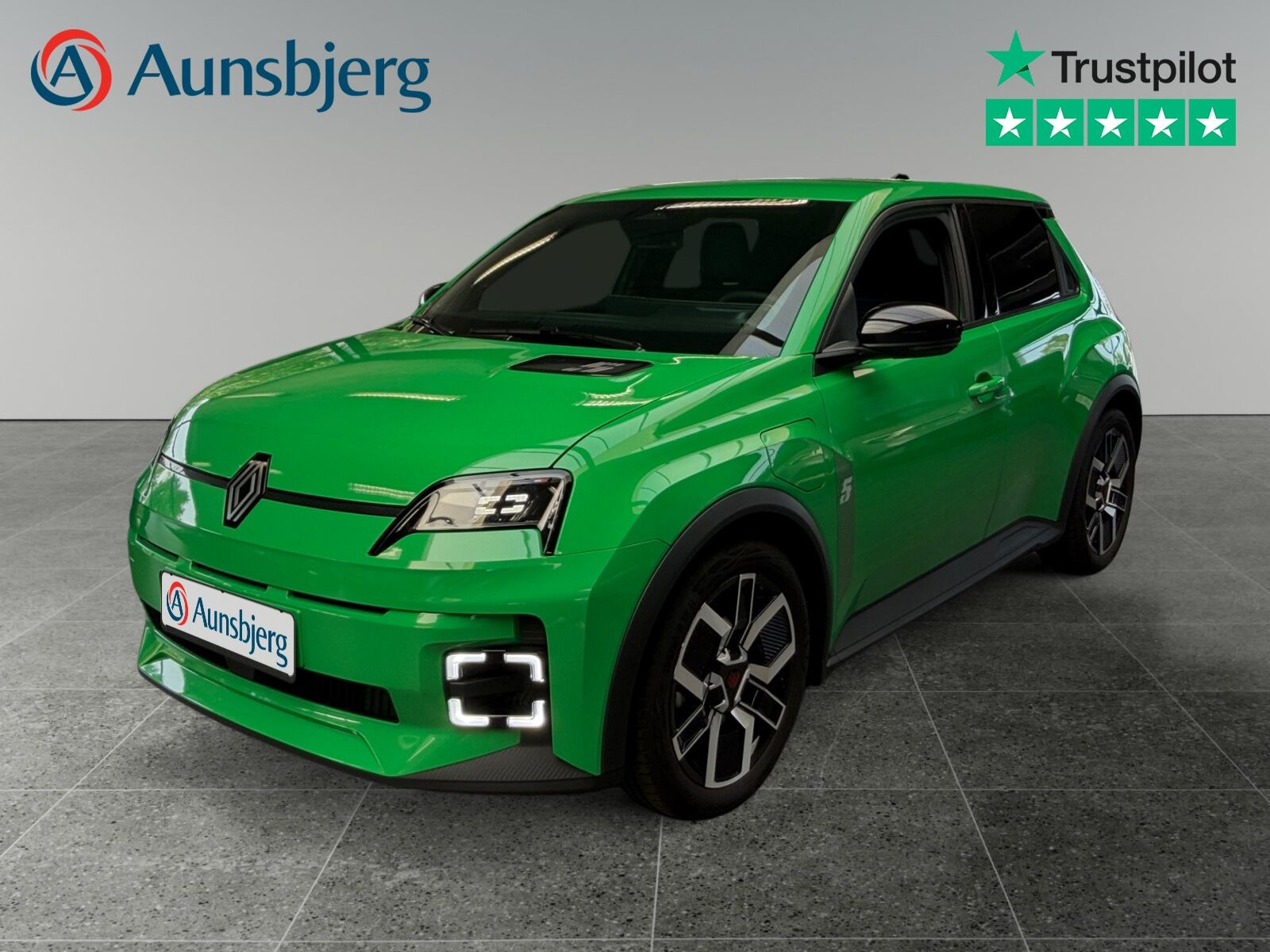 Grøn Renault 5 E-Tech fra 2025