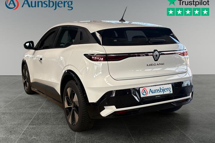 Hvid Renault Megane E-Tech fra 2022