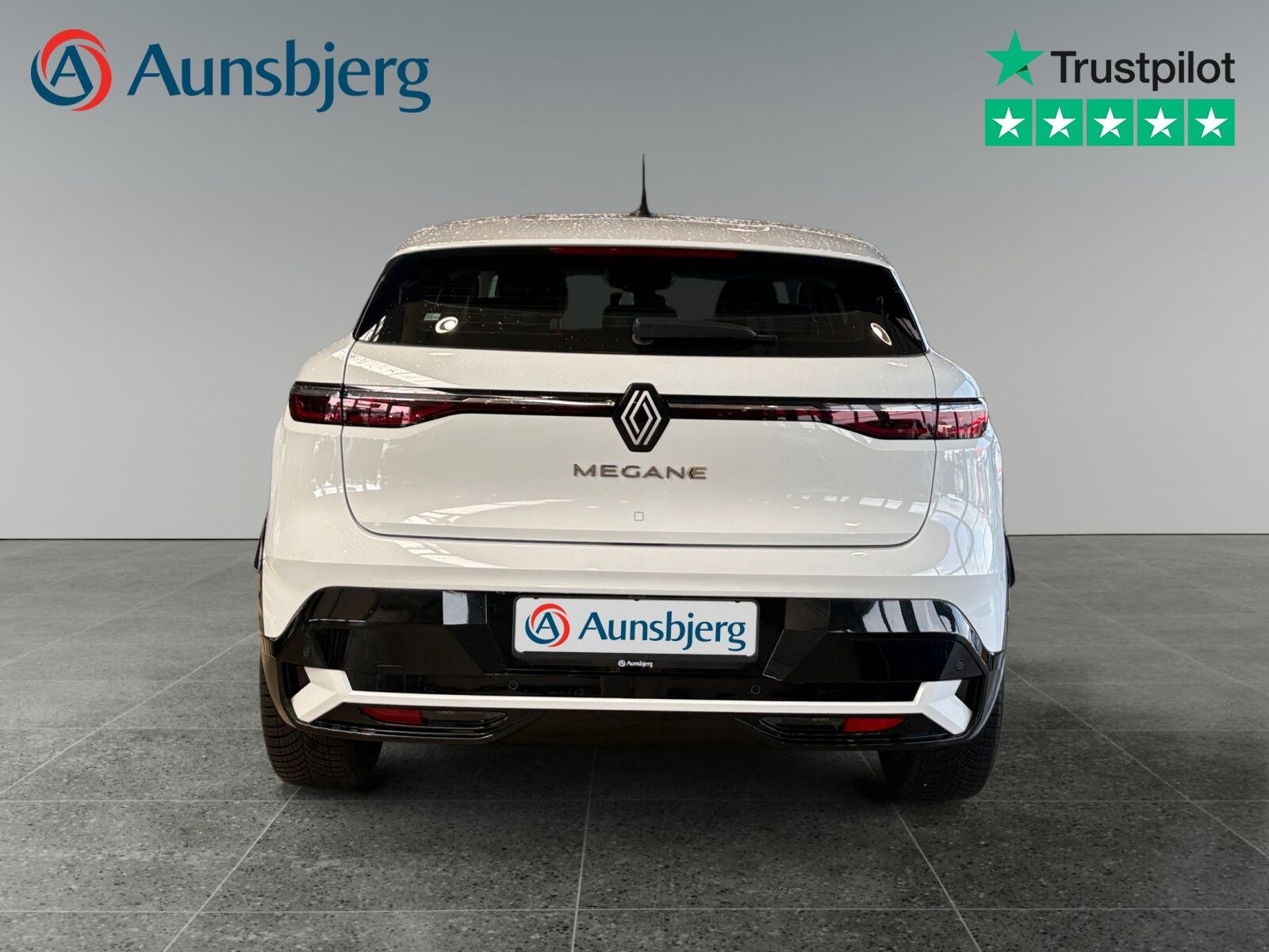 Hvid Renault Megane E-Tech fra 2022