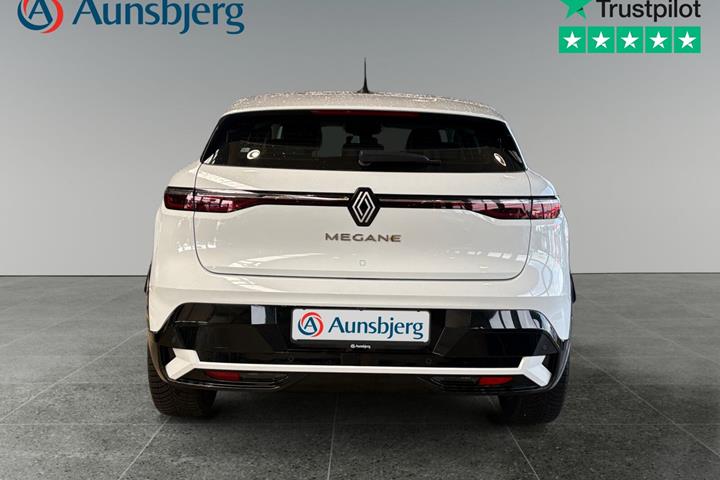 Hvid Renault Megane E-Tech fra 2022